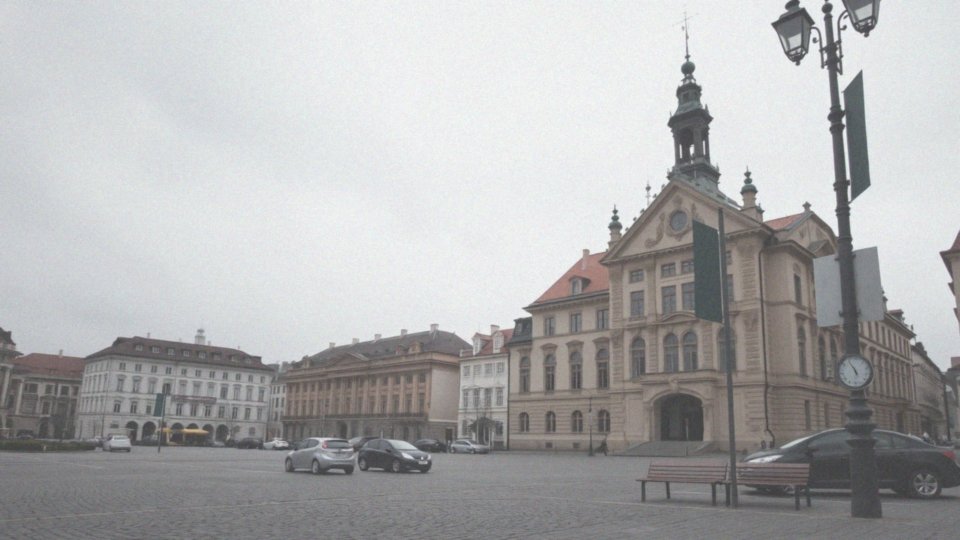 W jakich sytuacjach „żądać” jest używane przez mieszkańców i obywateli?